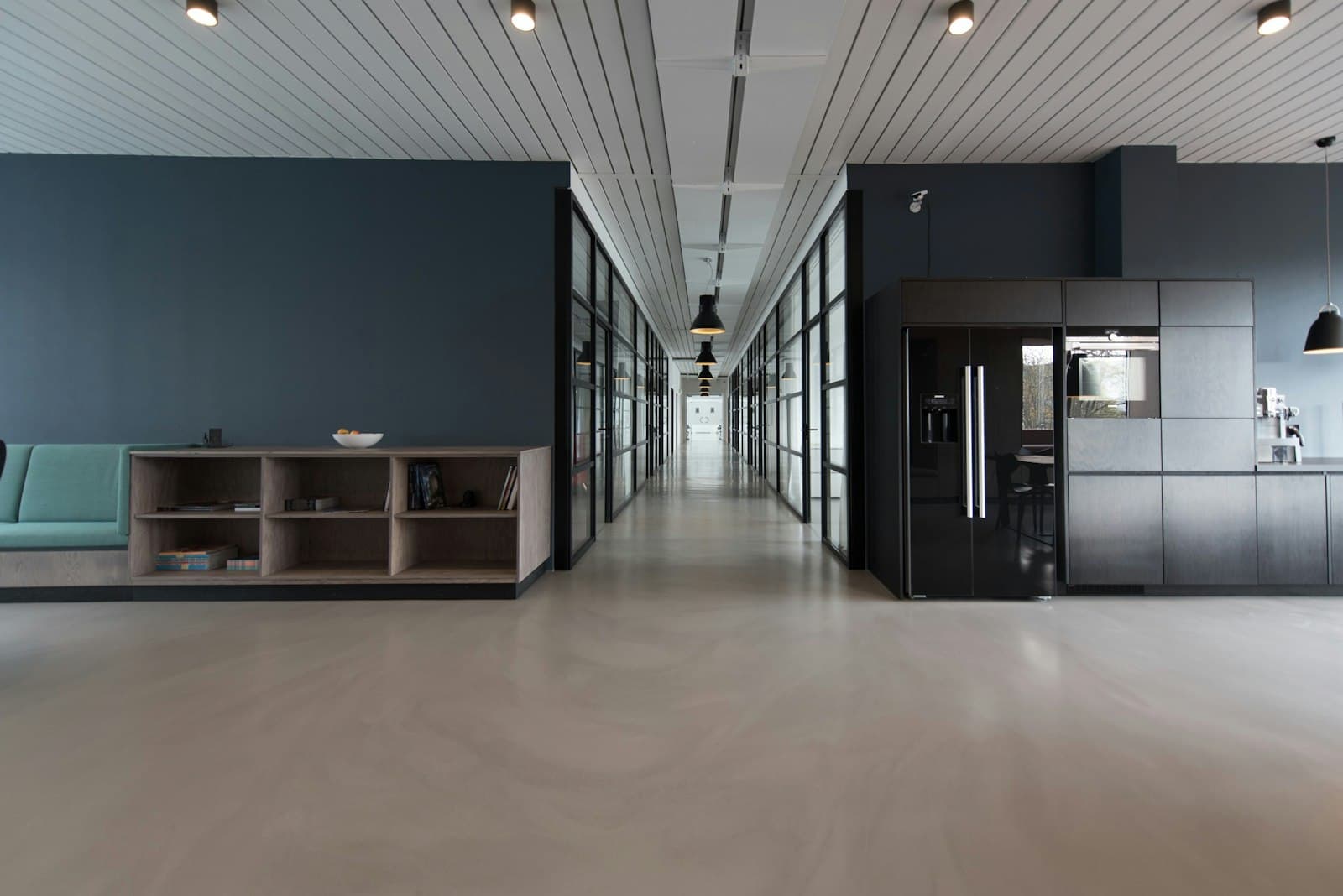 Commercial carpet cleaning in a modern office